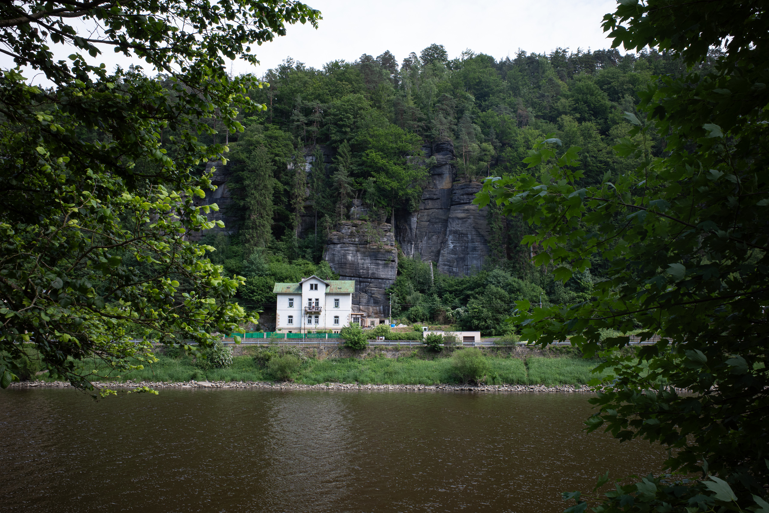 Krippen – Etappenziel am rechten Elbufer